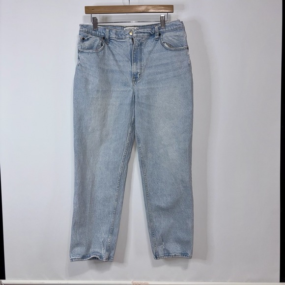 Abercrombie & Fitch Denim - Abercrombie & Fitch 90s Straight Ultra High Rise Cotton Jeans Size 14 Short